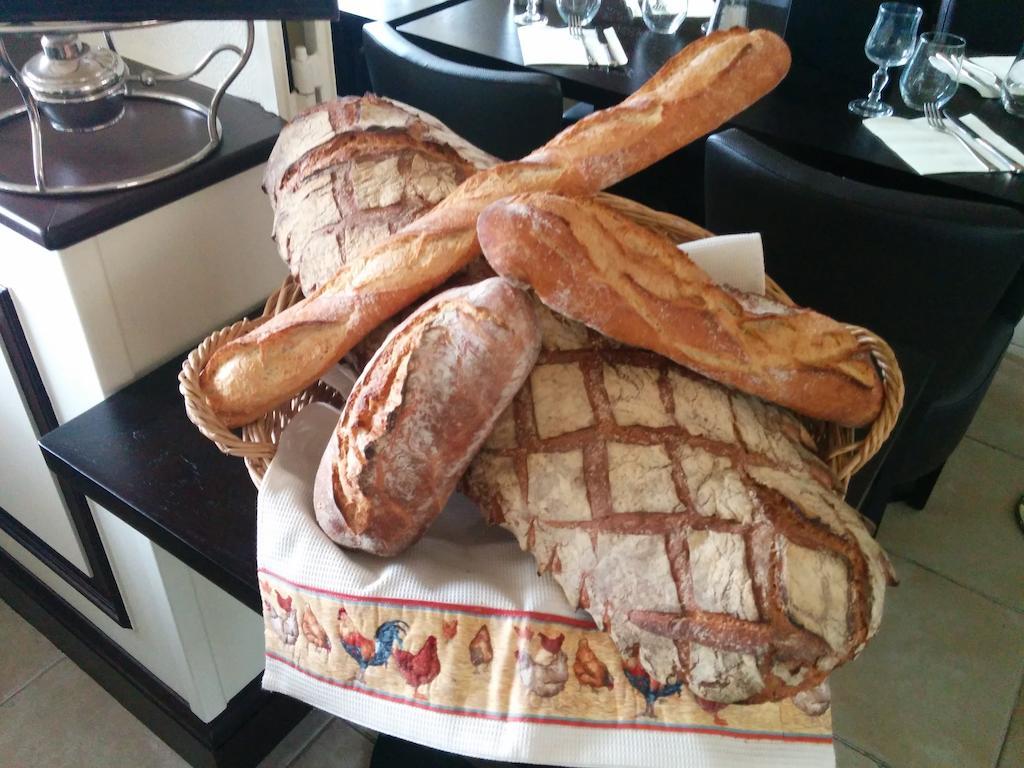 Relais Henri IV Bed & Breakfast La Flèche Екстериор снимка